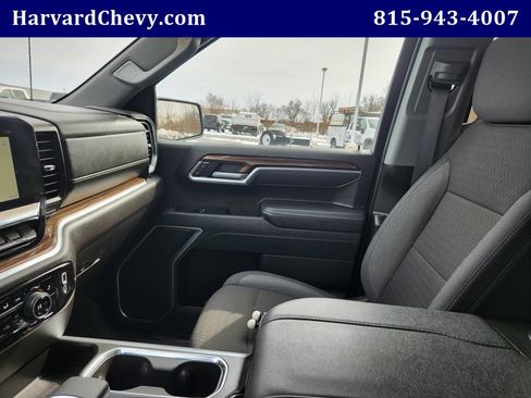 Used 2026 Chevrolet Silverado 1500 LT image 13