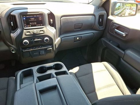 Used 2022 Chevrolet Silverado 1500 Custom AWD/4WD image 16