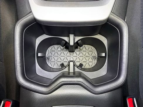 Certified 2022 Toyota RAV4 LE image 9