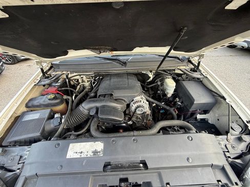 Used 2013 GMC Yukon XL Denali image 19