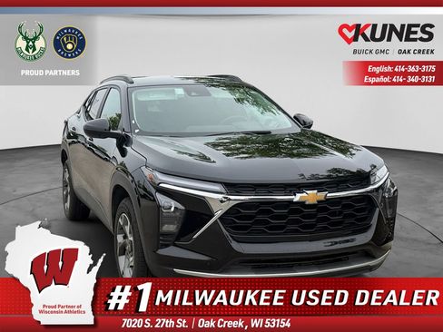 Used 2025 Chevrolet Trax LT w/ LT Convenience Package FWD image 1