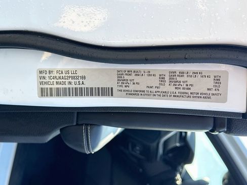 Used 2023 Jeep Grand Cherokee L Laredo AWD/4WD image 26