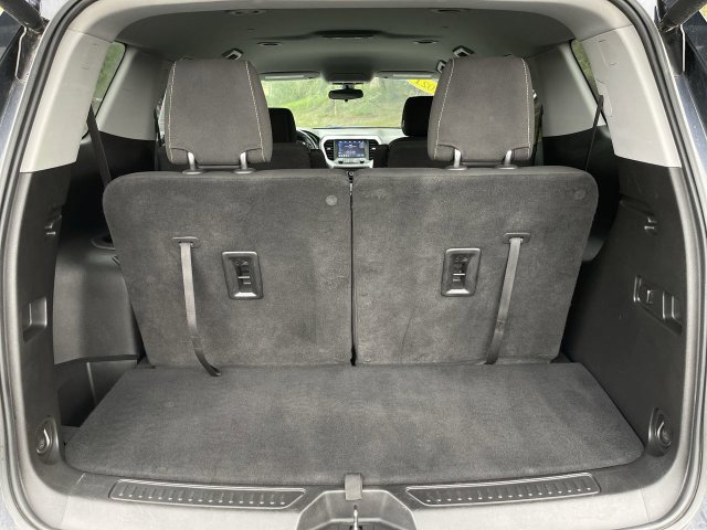 Used 2021 GMC Acadia SLE w/ Driver Convenience Package FWD image 25