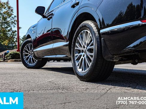 Used 2022 Genesis GV80 2.5T AWD/4WD image 17