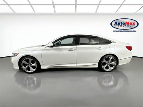 Used 2019 Honda Accord Touring image 9