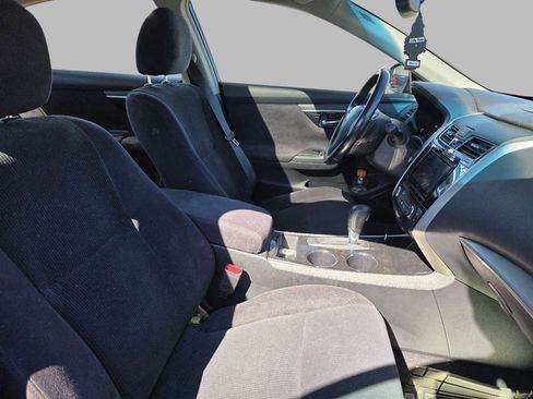 Used 2013 Nissan Altima 2.5 SV w/ 2.5SV Convenience Pkg image 11