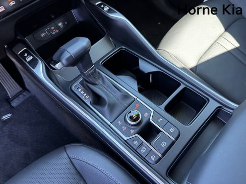 New 2025 Kia Sorento EX image 17