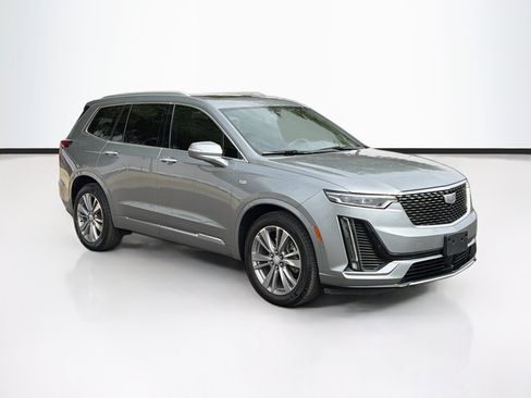 Certified 2024 Cadillac XT6 Premium Luxury w/ Technology Package FWD image 3