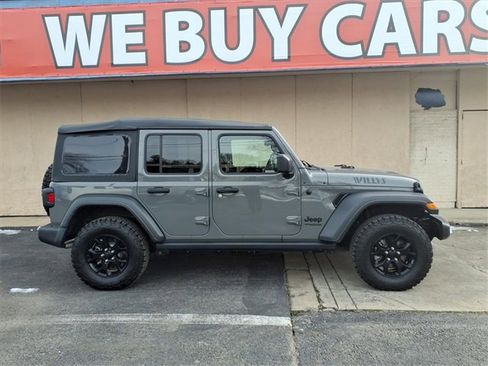 Used 2022 Jeep Wrangler Unlimited Sport image 3