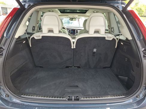 Used 2023 Volvo XC90 B6 Plus AWD/4WD image 29
