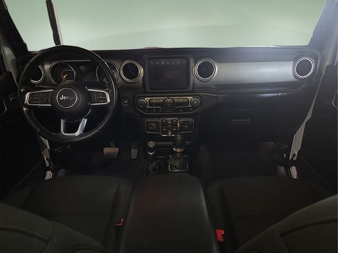 Used 2020 Jeep Gladiator Overland AWD/4WD image 16
