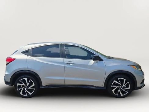 Used 2019 Honda HR-V Sport image 9