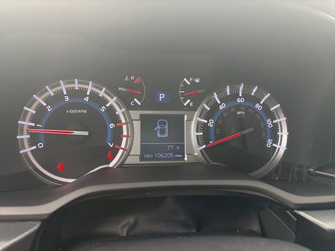 Used 2015 Toyota 4Runner SR5 RWD image 34