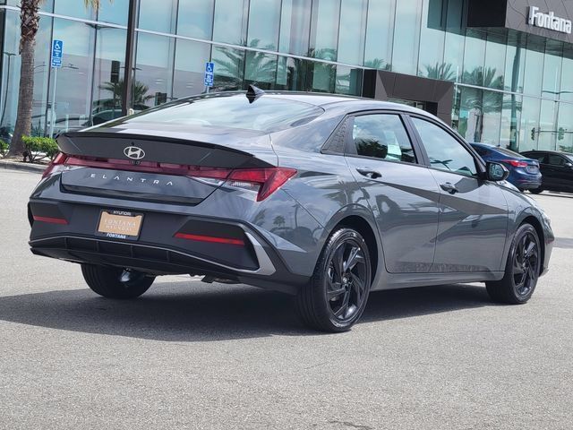 New 2026 Hyundai Elantra Sport FWD image 4