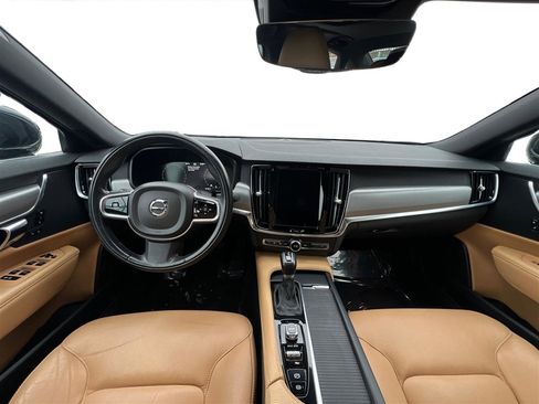 Used 2017 Volvo S90 T6 Momentum w/ Vision Package image 35