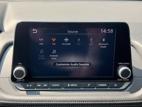 Used 2025 Nissan Rogue SV FWD image 22