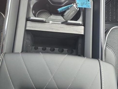 New 2026 RAM 3500 Limited AWD/4WD image 33