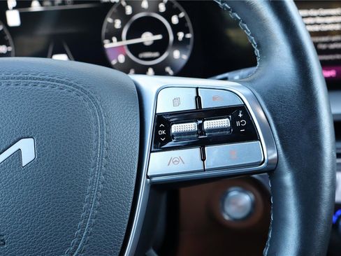 Certified 2025 Kia Telluride SX Prestige X-Line image 18