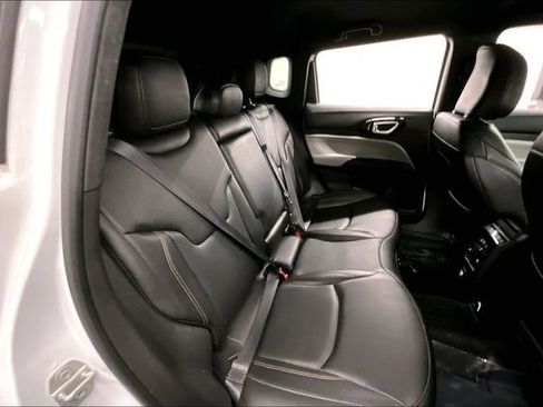 Used 2024 Jeep Compass Limited image 25