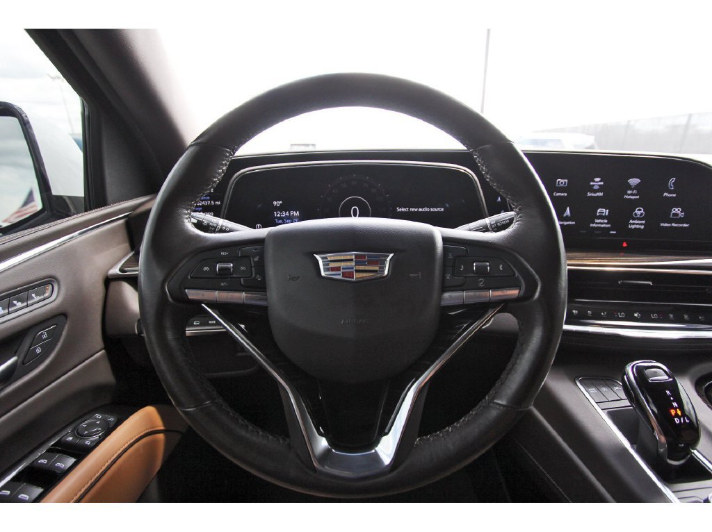 Used 2023 Cadillac Escalade ESV Premium Luxury AWD/4WD image 15