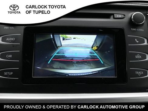 Used 2019 Toyota Highlander LE FWD image 12