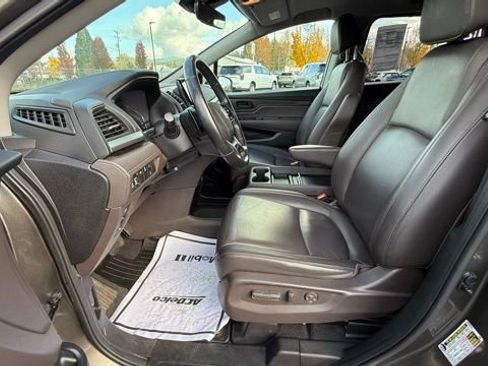 Used 2018 Honda Odyssey EX-L image 14
