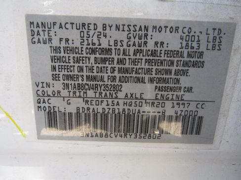 Used 2024 Nissan Sentra SV FWD image 6