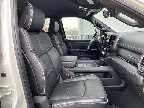 Used 2023 RAM 2500 Limited image 32