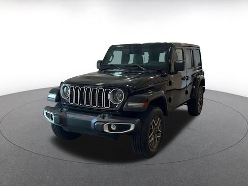 Used 2025 Jeep Wrangler Unlimited Sahara AWD/4WD image 7