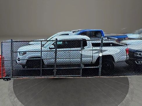 Used 2013 Chevrolet Silverado 1500 W/T image 14