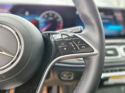 New 2026 Mercedes-Benz GLE 350 4MATIC image 29