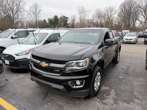 Used 2016 Chevrolet Colorado LT w/ LT Convenience Package image 2
