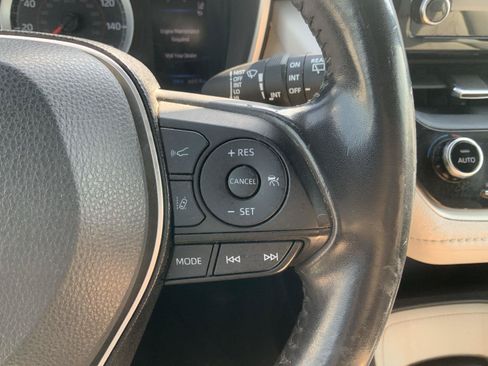 Used 2019 Toyota Corolla SE w/ Carpet Mat Package FWD image 25
