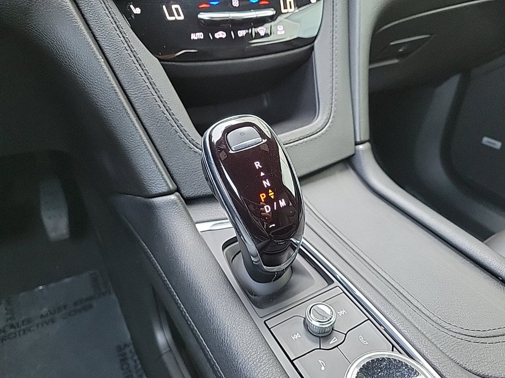 Used 2024 Cadillac XT6 Luxury AWD/4WD image 29