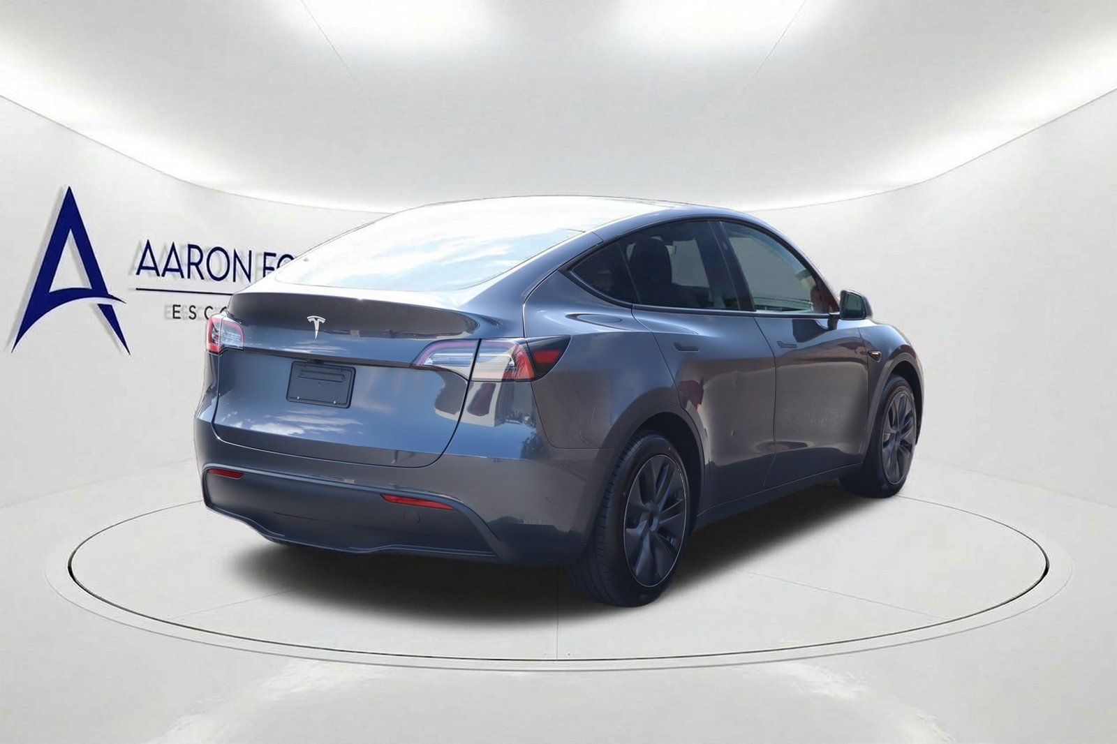 Used 2024 Tesla Model Y Long Range RWD image 4