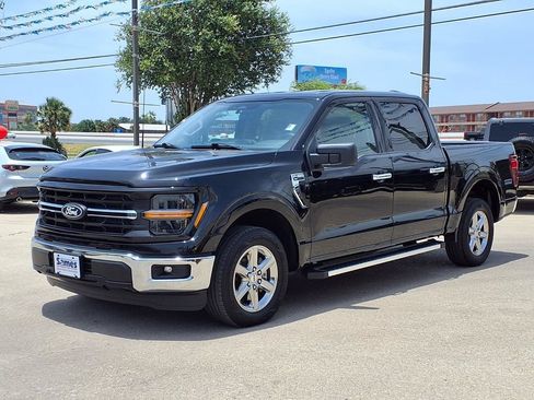 Used 2025 Ford F150 XLT w/ Equipment Group 301A Standard RWD image 4