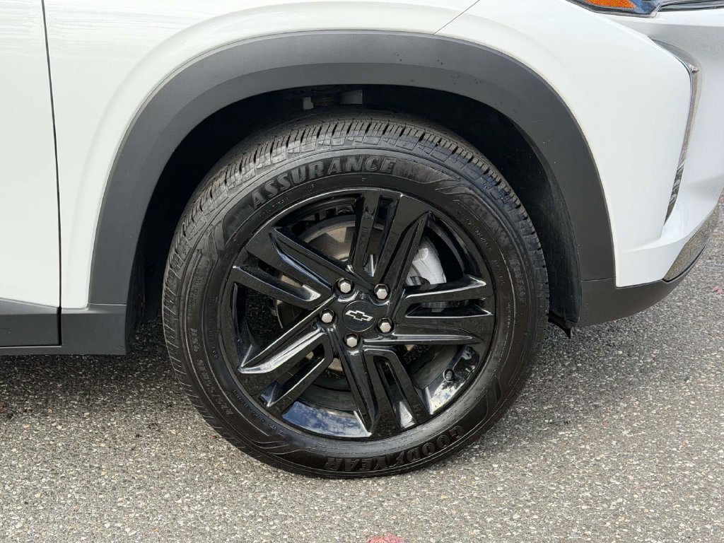 Used 2025 Chevrolet Trax ACTIV w/ Driver Confidence Package FWD image 10