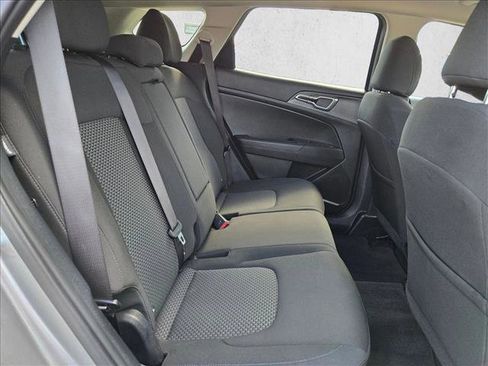 Used 2025 Kia Sportage LX FWD image 19