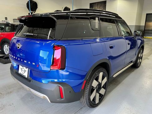 Certified 2025 MINI Cooper Countryman S image 8