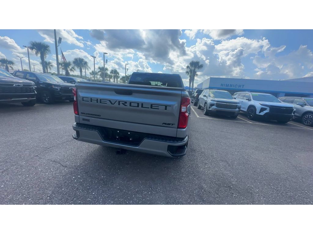 Used 2024 Chevrolet Silverado 1500 RST AWD/4WD image 7