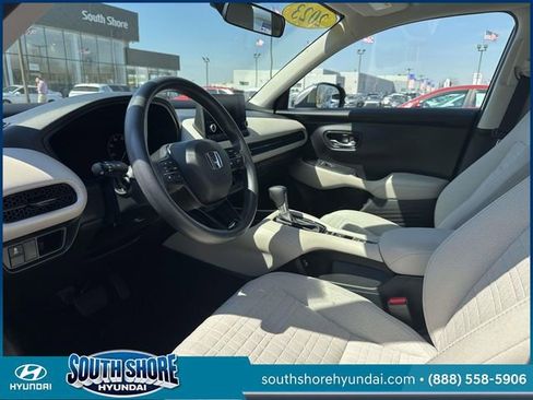 Used 2023 Honda HR-V LX image 16