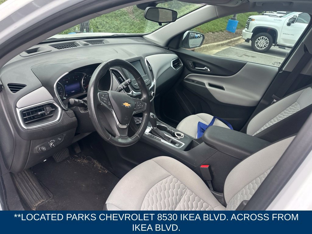 Used 2020 Chevrolet Equinox LT FWD image 2