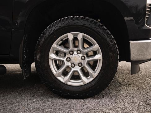 Used 2023 Chevrolet Silverado 1500 LT image 25