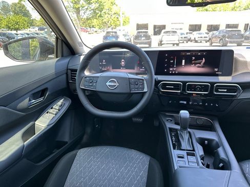 New 2026 Nissan Sentra SV w/ SV Convenience Package FWD image 20