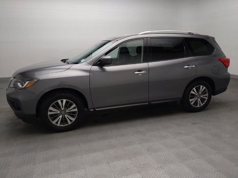 Used 2020 Nissan Pathfinder SV FWD image 2
