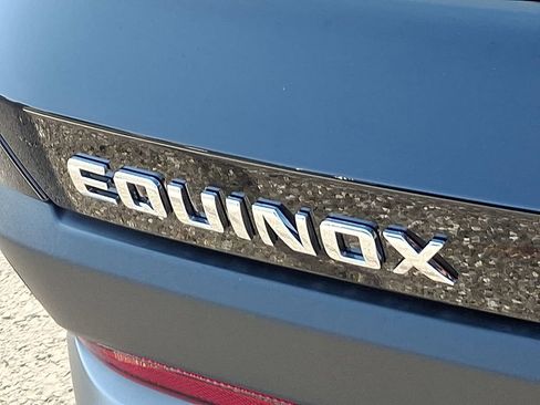 New 2027 Chevrolet Equinox LT w/ Convenience Package II FWD image 11