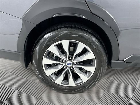 Used 2025 Subaru Outback Limited image 31