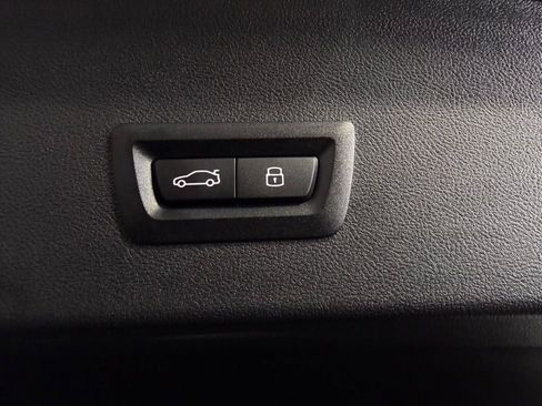 Used 2025 BMW X4 xDrive30i image 29