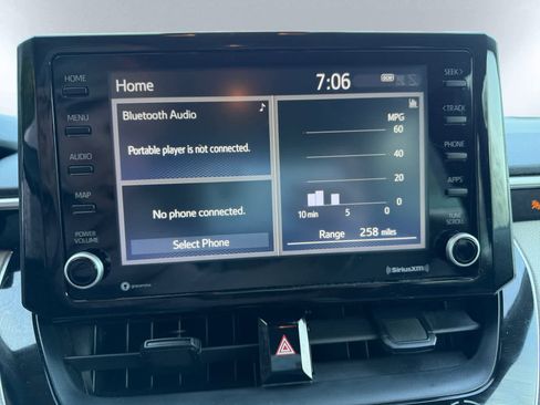 Used 2022 Toyota Corolla LE image 14