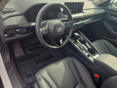 Used 2023 Honda Accord EX-L image 10